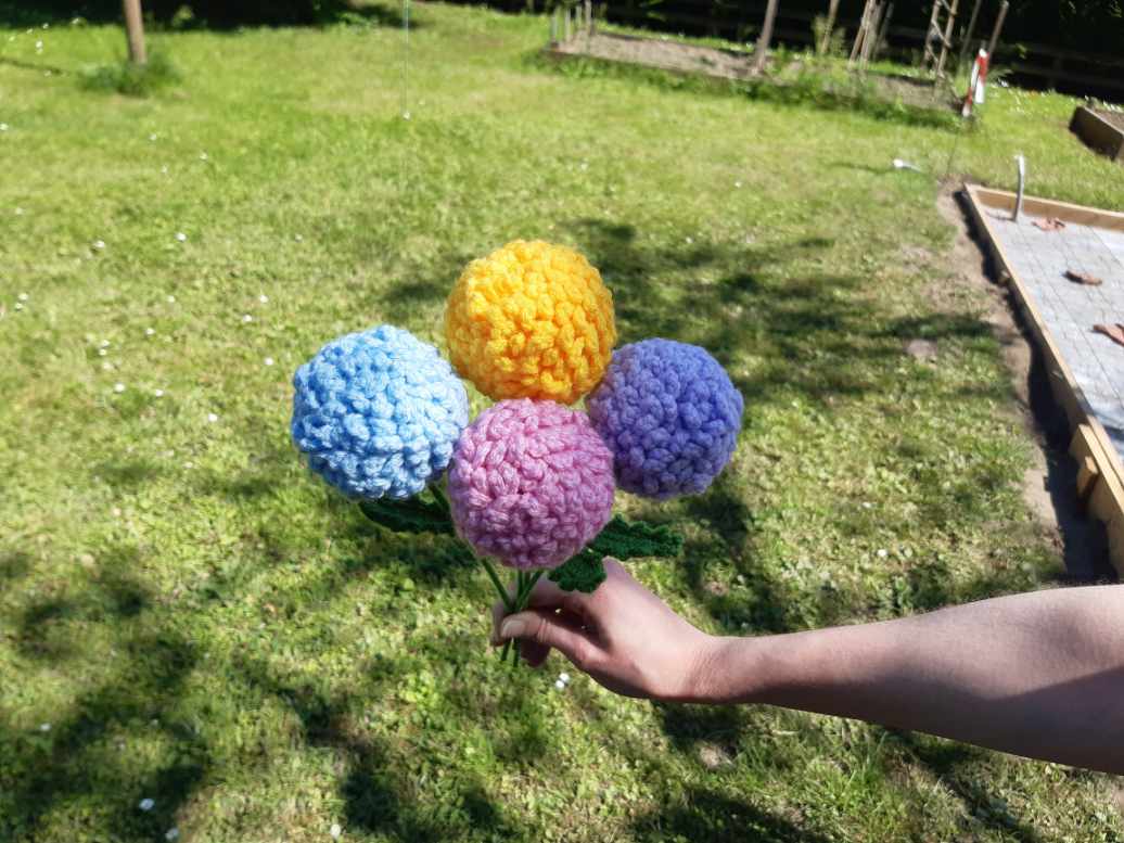 Fleur pompon crochet