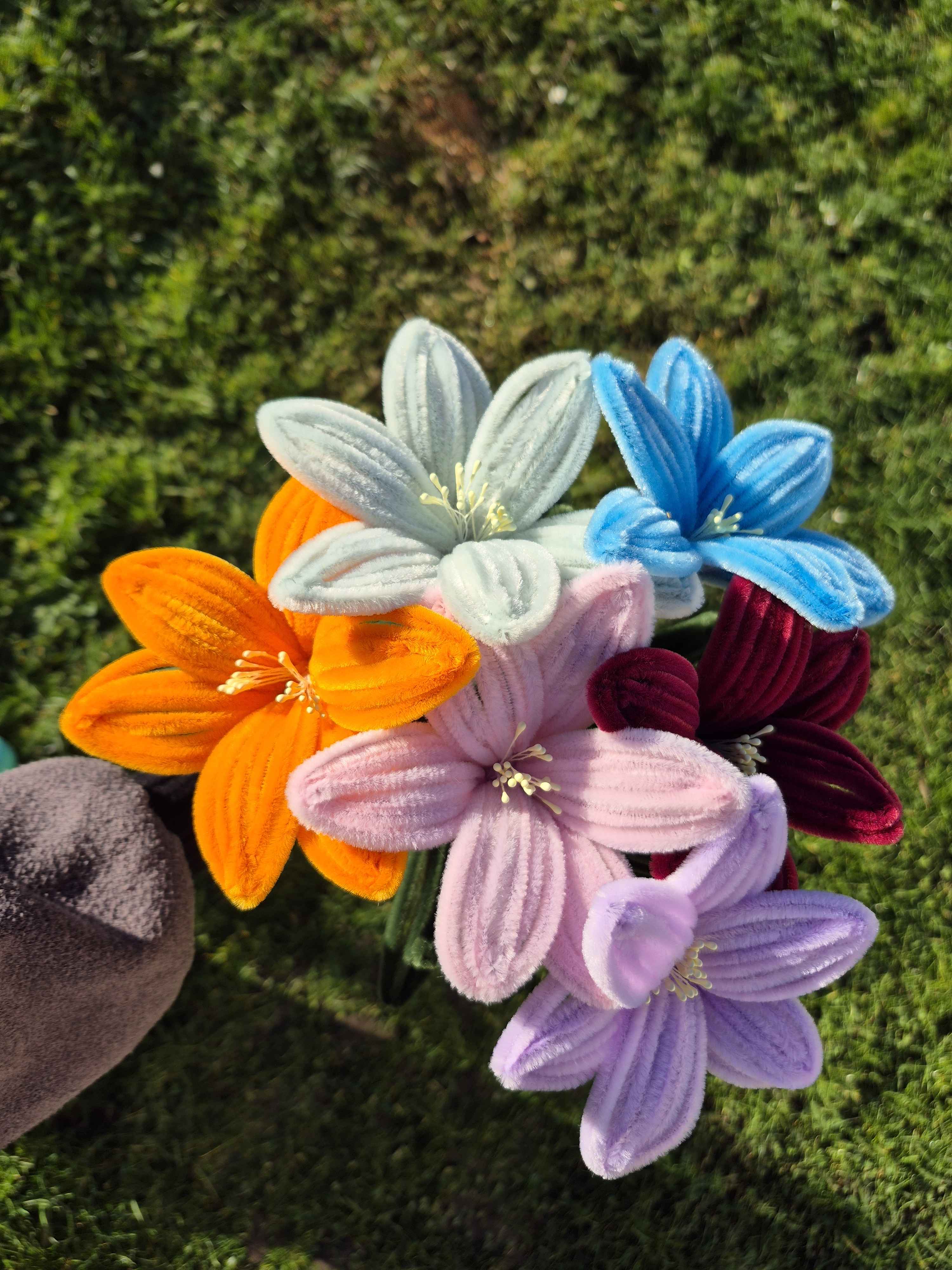 Lys fil chenille